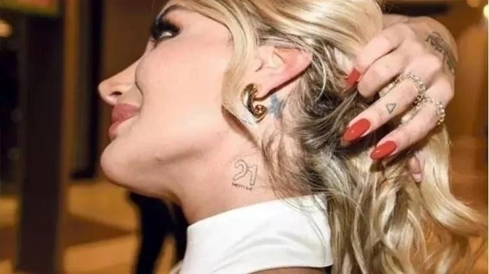İrem Derici'nin 21 Dövmesinin Anlamı Ve Özel Açıklamaları