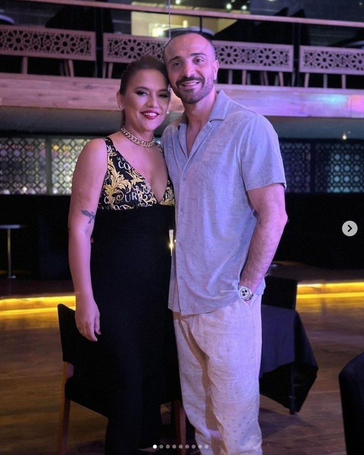 Demet Akalın'ın 52. Yaş Partisinde Erkal Sonel'den Sürpriz Performans