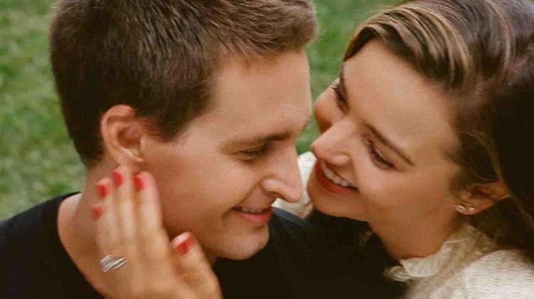 Miranda Kerr Ve Evan Spiegel Mutlu Evliliklerinin Sırrını Açıkladı