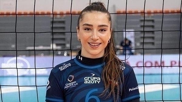 Milli Voleybolcu Saliha Şahin Beşiktaş'a Transfer Oldu