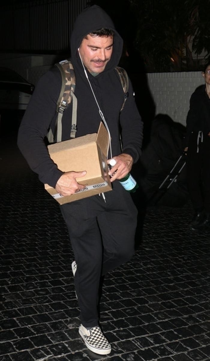 Zac Efron'un Estetik Değişimi Ve İmajı!