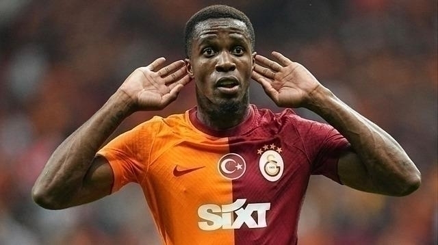 Galatasaray'da Kriz Büyüyor: Zaha Takımdan Ayrılıyor!