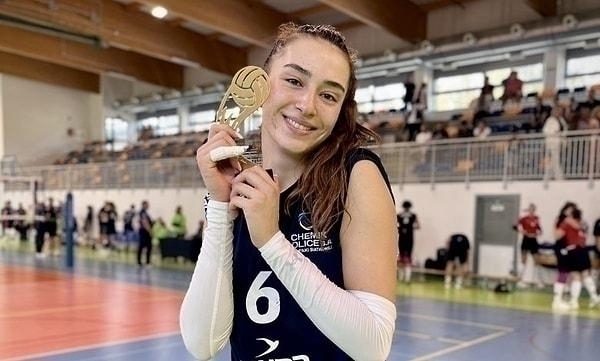 Milli Voleybolcu Saliha Şahin Beşiktaş'a Transfer Oldu
