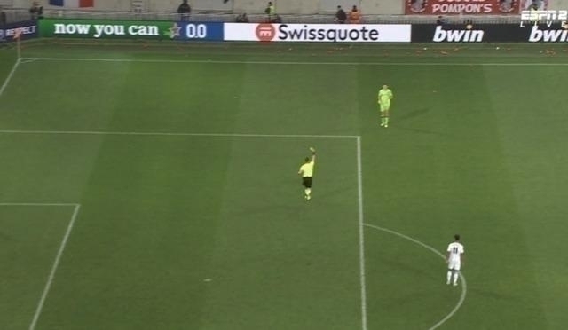 Aston Villa, Lille'i Penaltılarda Devirdi! Emiliano Martinez'in İkinci Sarı Kartı Şaşkınlık Yarattı