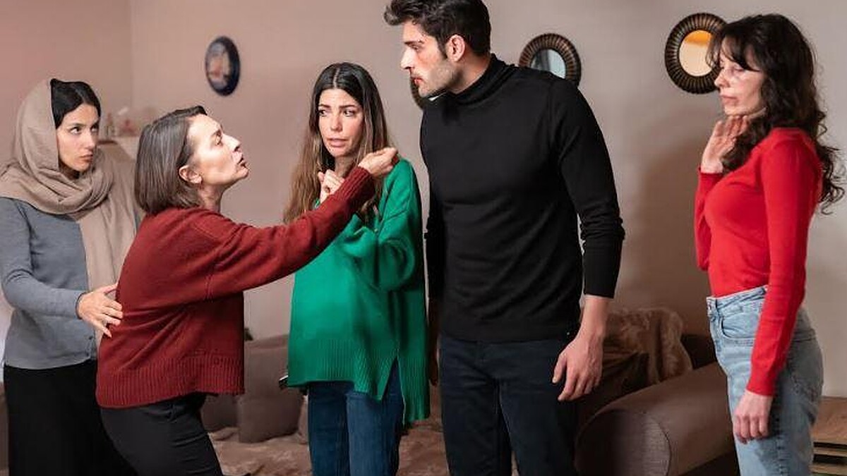 Kirli Sepeti Dizisi 27. Bölüm: Hayriye'nin Hatası Kalpleri Kırdı!