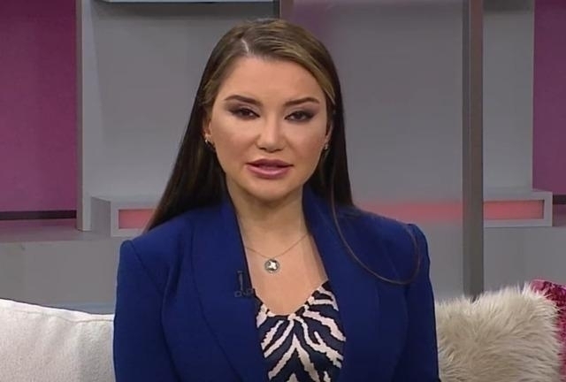 Narin Hanım'ın İtirafları: İmam Nikahıyla Evlendiği Genç Adamla Yaşadıkları Canlı Yayında Ortaya Çıktı!