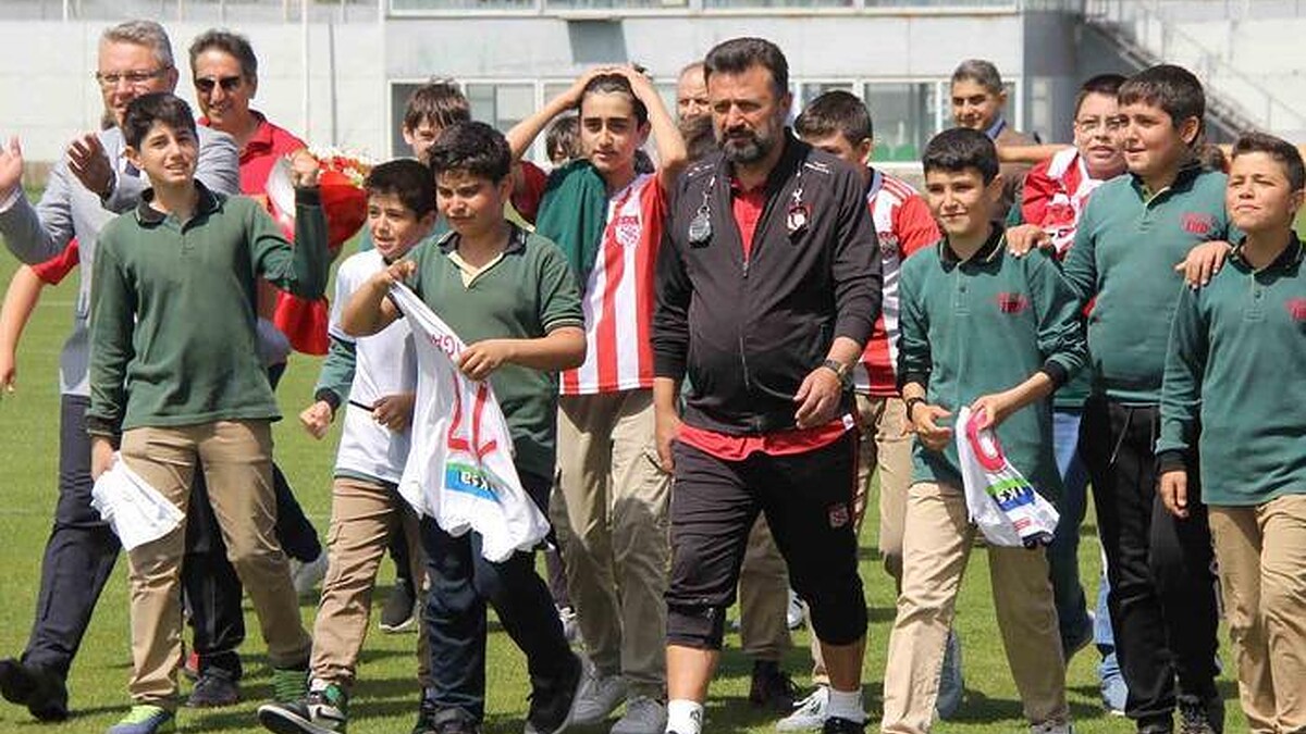 Bülent Uygun: Galatasaray Maçı Öncesi Sivasspor'da Sakatlık Endişesi
