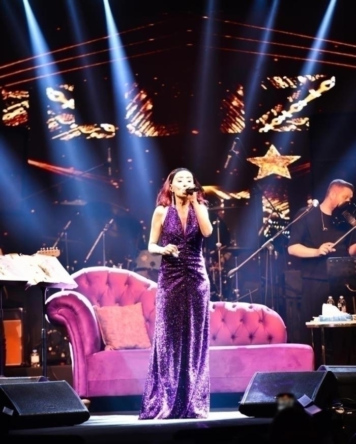 Yıldız Tilbe, Bayramın İlk Gününde Kıbrıs'ta Dansıyla Olay Yarattı