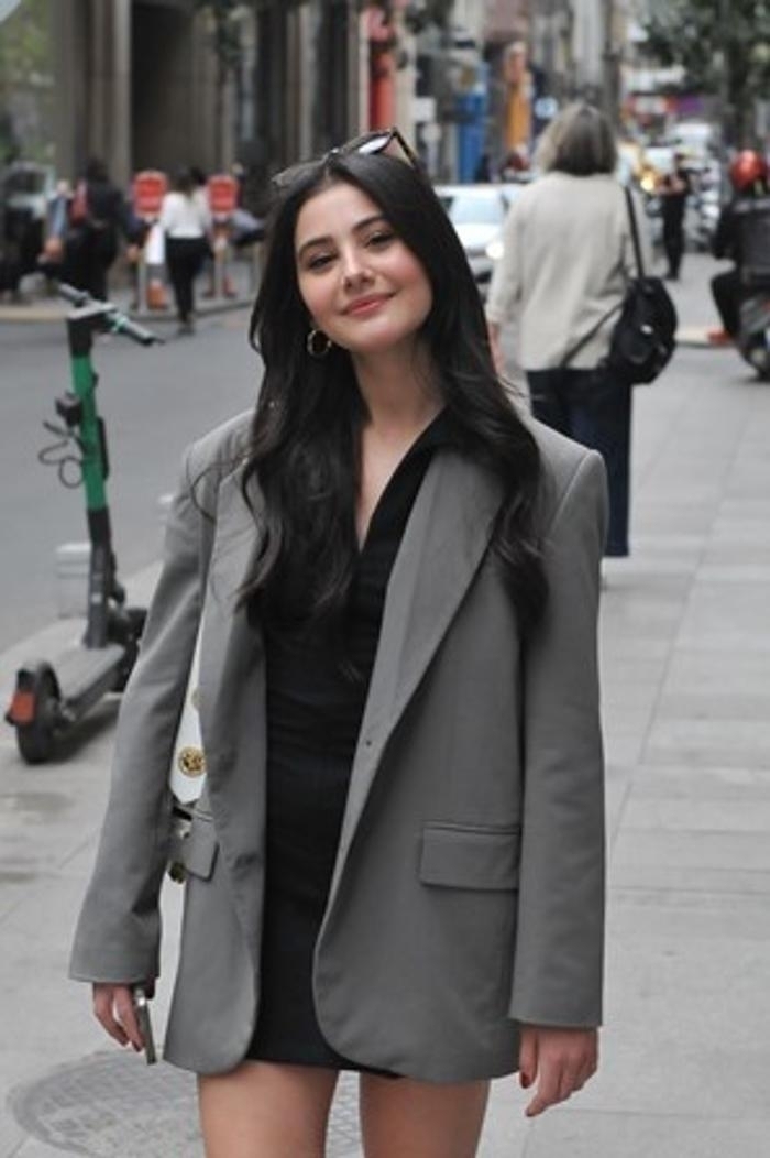Helen Kandemir, Bihter Filmindeki Set Anılarını Paylaştı