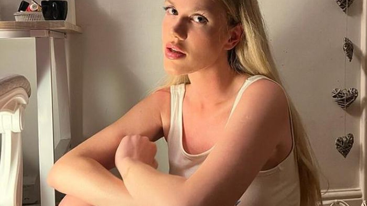 Türkiye'yi Terk Edip İngiltere'ye Yerleşmişti! Serel Yereli Gitmesinin Sebebini Açıkladı