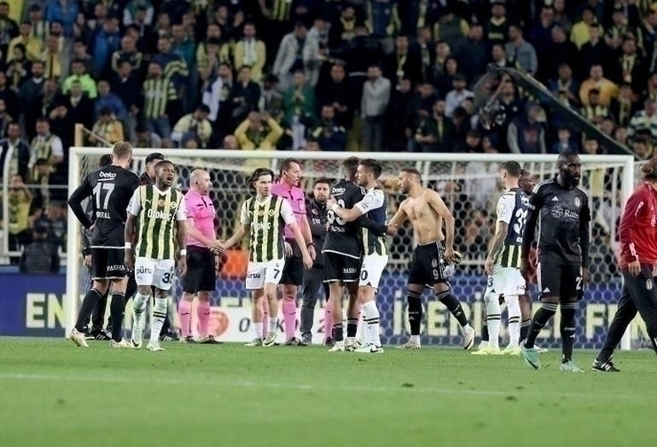 Fenerbahçe, Beşiktaş'ı Michy Batshuayi Ve İrfan Can Kahveci'nin Golleriyle Yendi