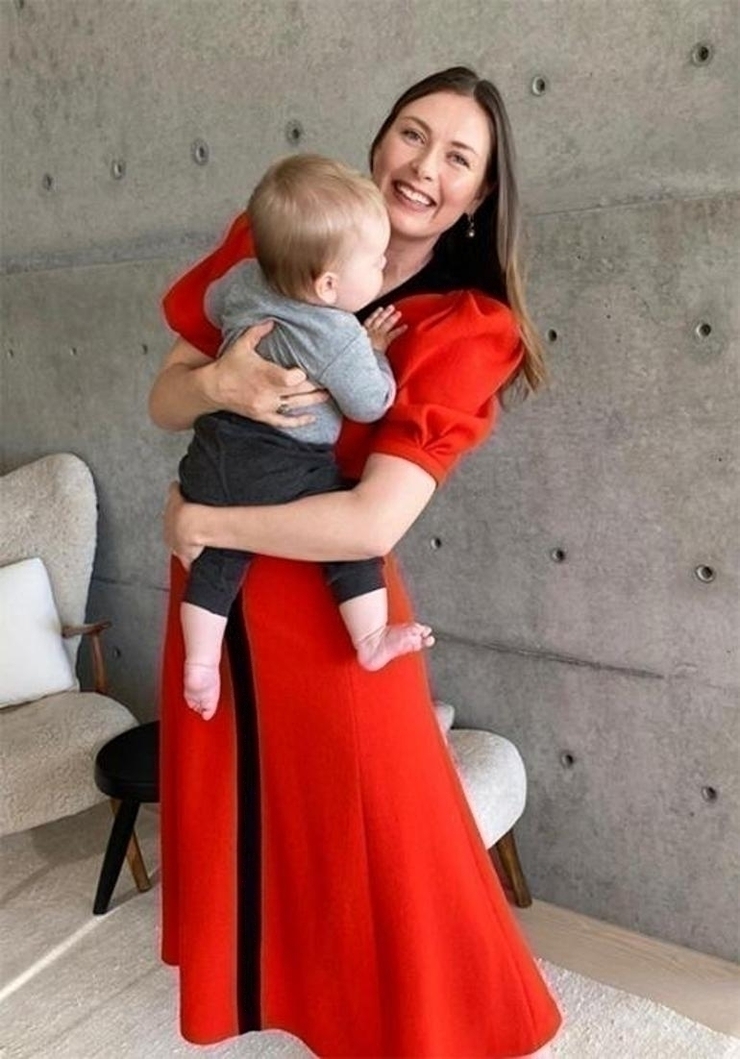 Maria Sharapova Ve Alexander Gilkes Mutlu Birlikteliği