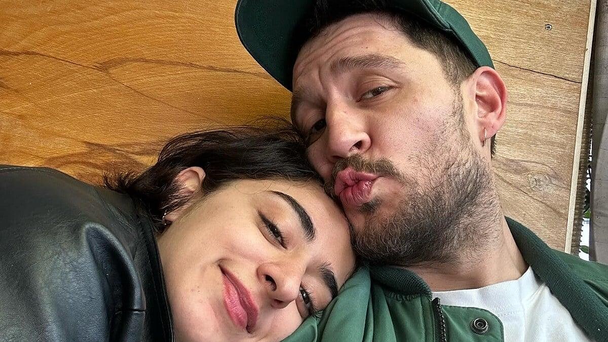 Uraz Kaygılaroğlu'nun Yeni Sevgilisiyle Pozları Gündemde