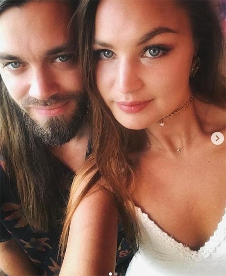 Tom Payne And Jennifer Akerman Joyfully Welcome Twins – Unexpected Surprise