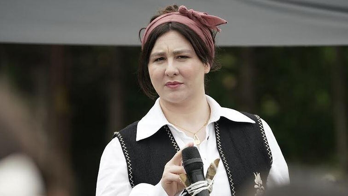 Yasemin Sakallıoğlu, Bahar Dizisinin Yeni Bölümünde!