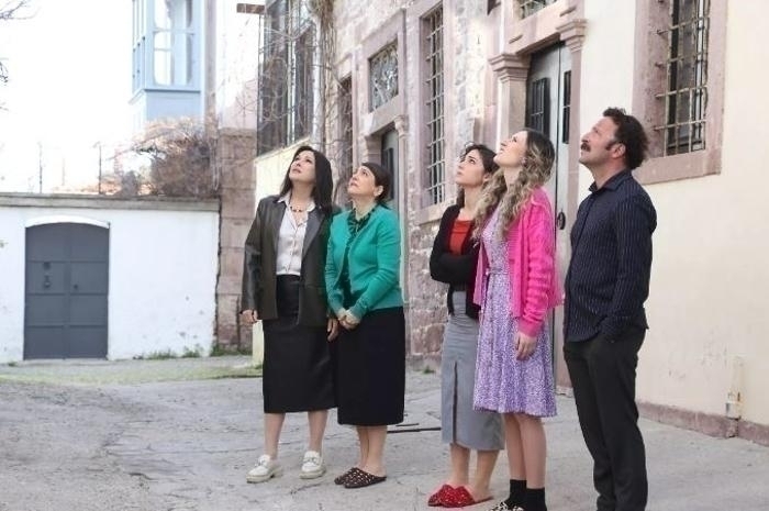 Üç Kız Kardeş Dizisi 84. Bölümle Son Bulacak
