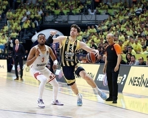 Fenerbahçe Beko Monaco'yu Mağlup Ederek Seride Öne Geçti