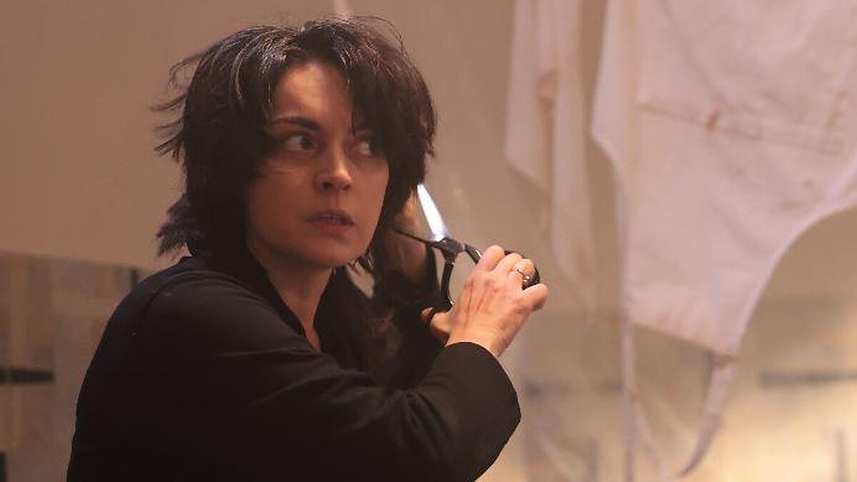 Ezgi Mola, Masumlar Apartmanı'ndan Sonra Yeni Bir Hayata Adım Atıyor!