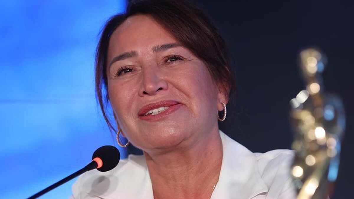 Demet Akbağ: Öpüşmeli Roller Gelmedi – İlginç Açıklamalar Ve Pazarlık Yeteneği