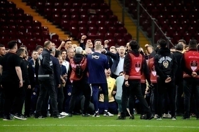 Dursun Özbek: Ali Koç'a Hesap Soracağım, Projelerin Hesabını Vereceksin