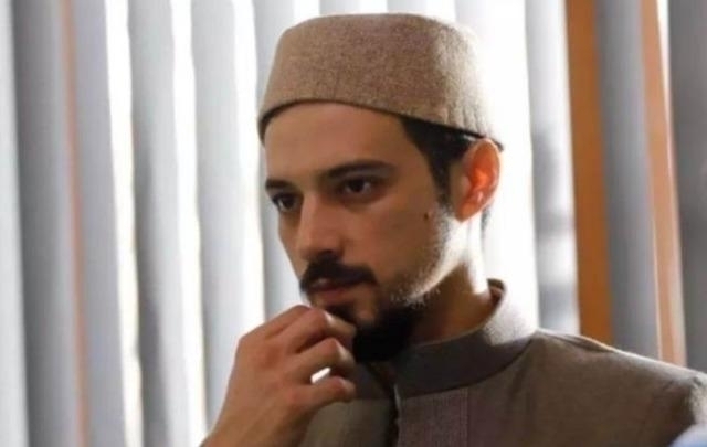 Mert Yazıcıoğlu Düşük Ücretle Kızıl Goncalar'da!