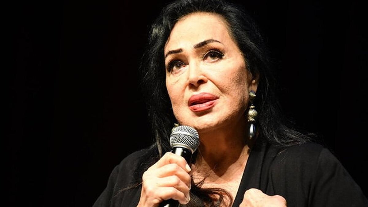 Türkan Şoray Zatürre Hastalığıyla Mücadele Ediyor