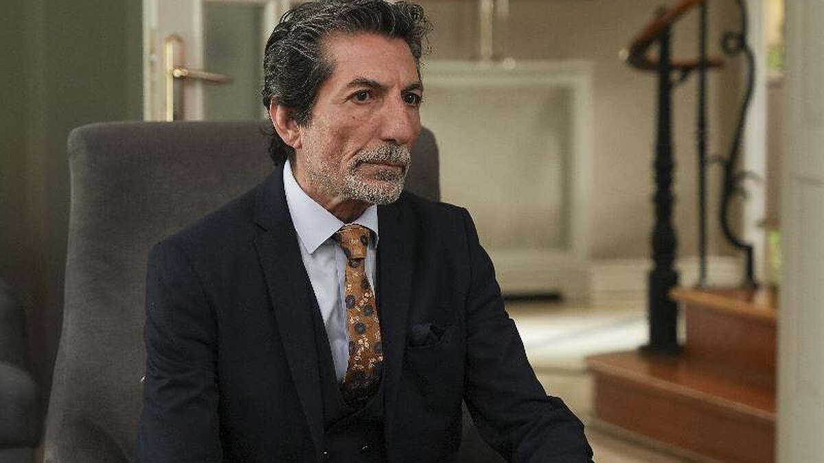 Güzide'nin Şüpheleri Artıyor: Tarık'ın Hamlesi Güzide'yi Çıkmaza Sürüklüyor