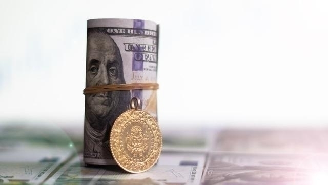 Altın Fiyatları Hızla Düşüyor: Merkez Bankaları Alımları Destekliyor