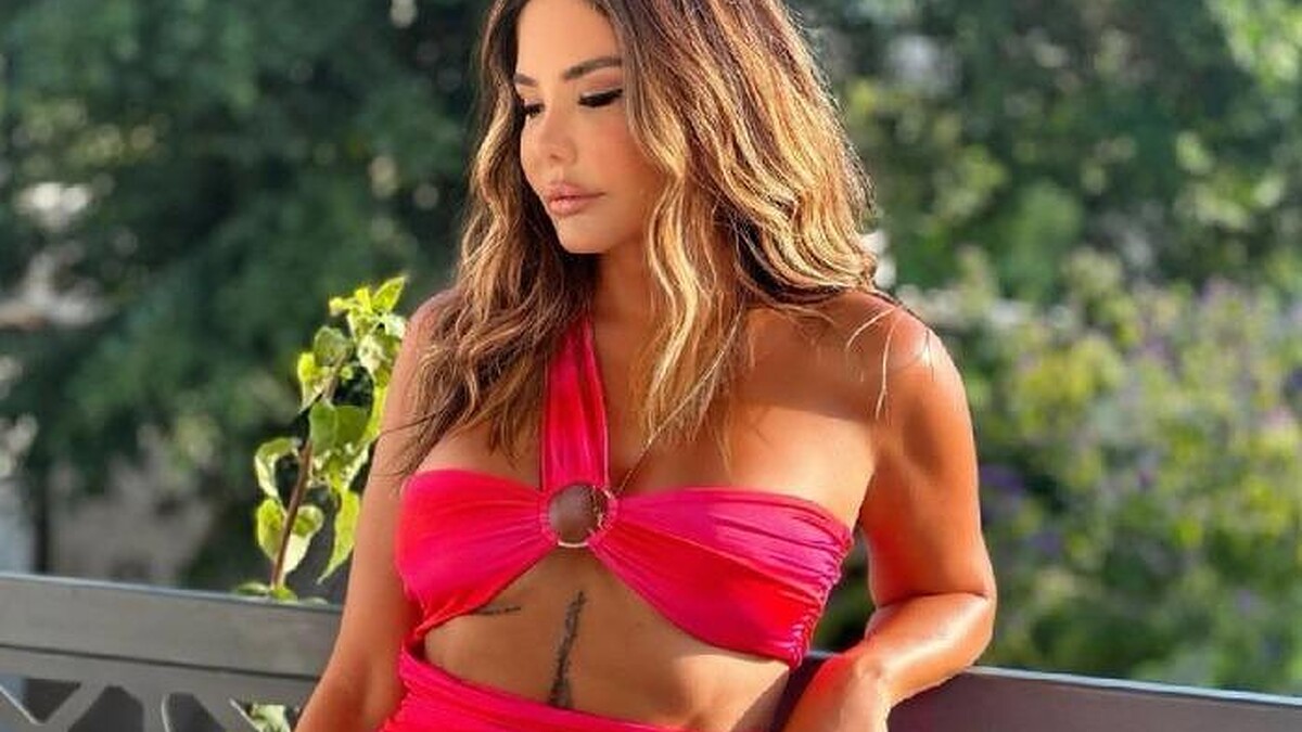 Esra Balamir Tatil Fiyatlarına İsyan Etti: Zıkkımın Kökü