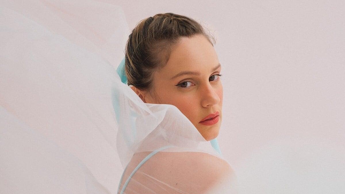 Farah Zeynep Abdullah, Yeni İmajıyla Gündemde
