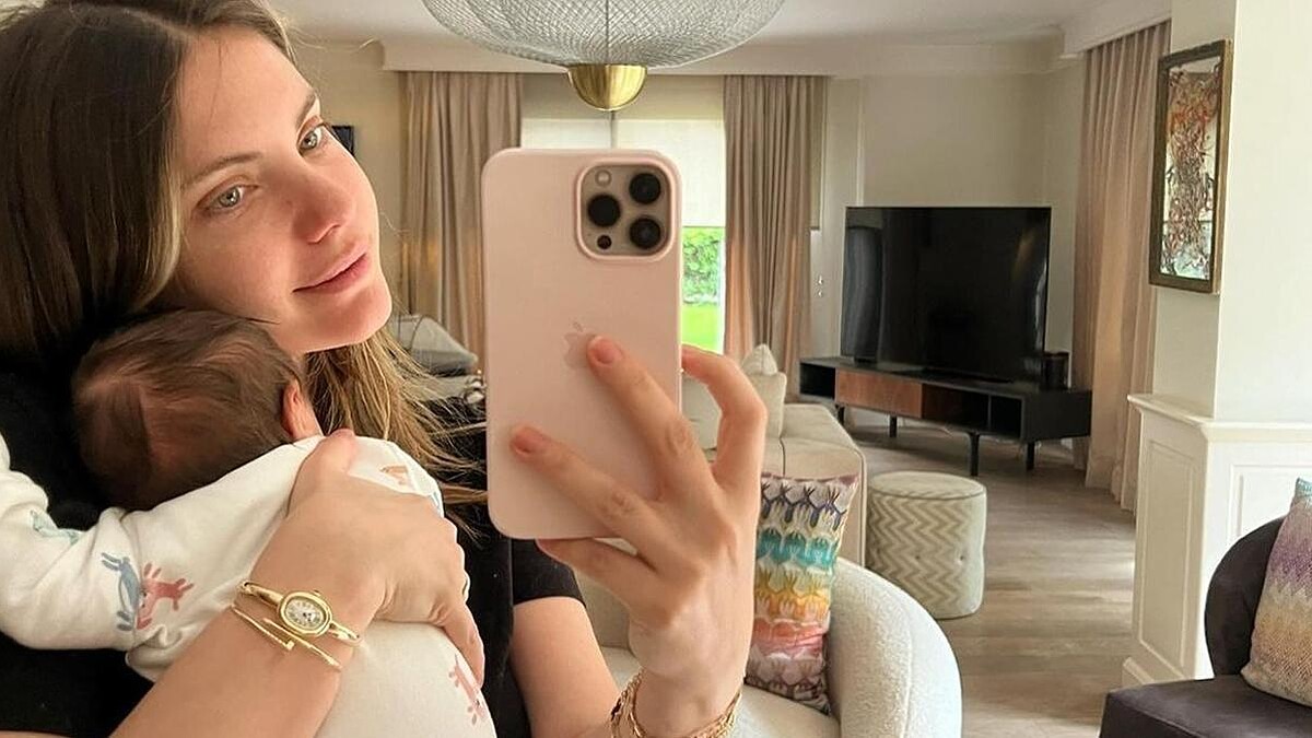 Eda Ece, Kızı Mina İpek İle Mutluluğunu Paylaştı