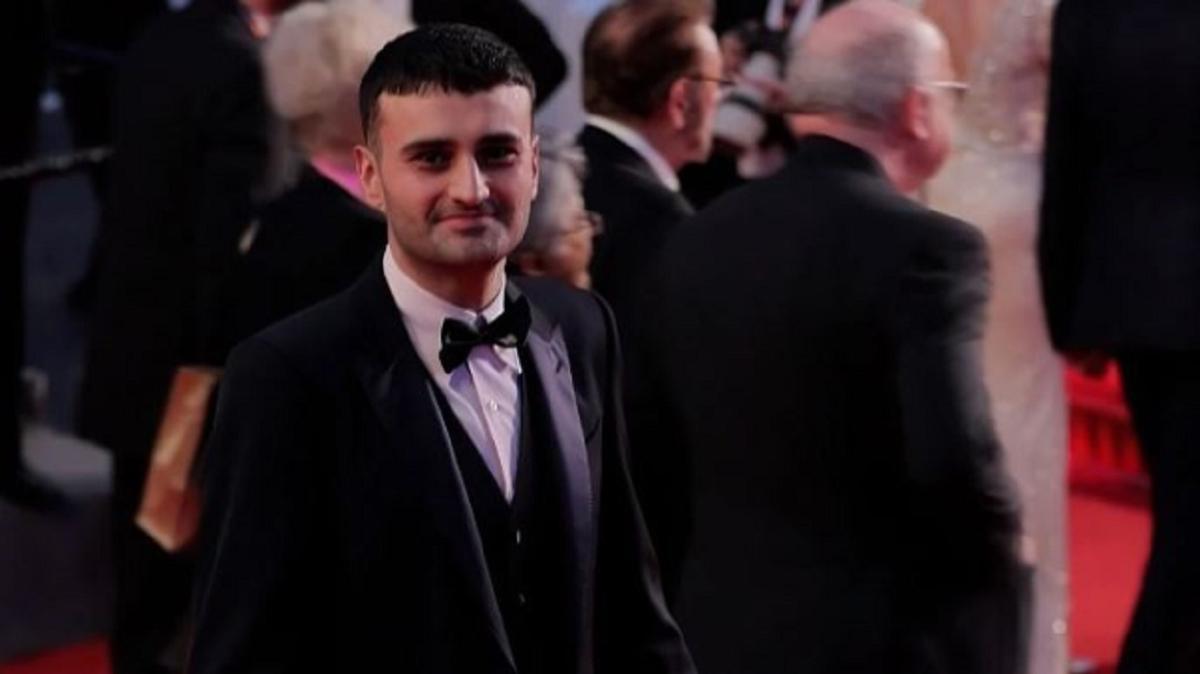 Czn Burak Cannes'de Eleştirilere Cevap Verdi