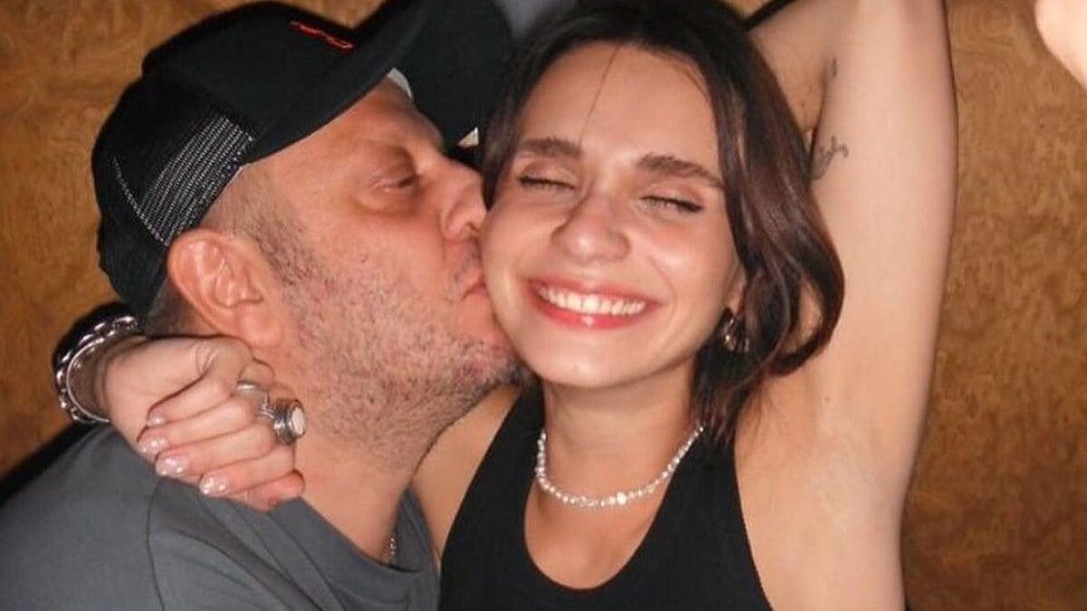 Meriç Aral Ve Serkan Keskin Düğünlerini 2024 Yazına Erteliyor