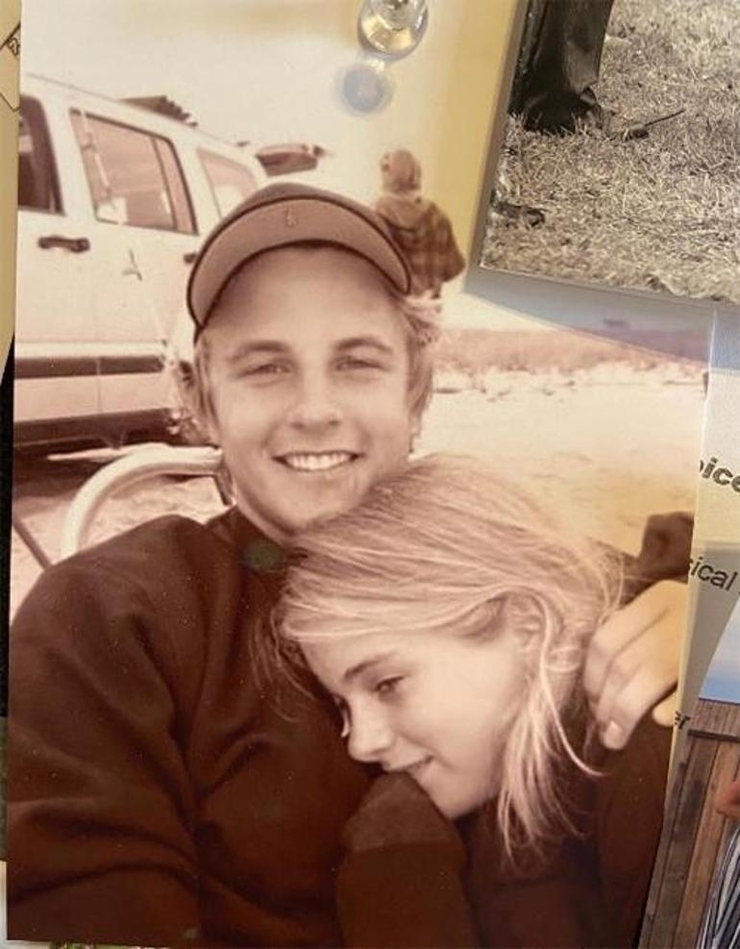 Cressida Bonas, Tozlu Elbiseyle Evlendi Ve Mutluluğu Yakaladı