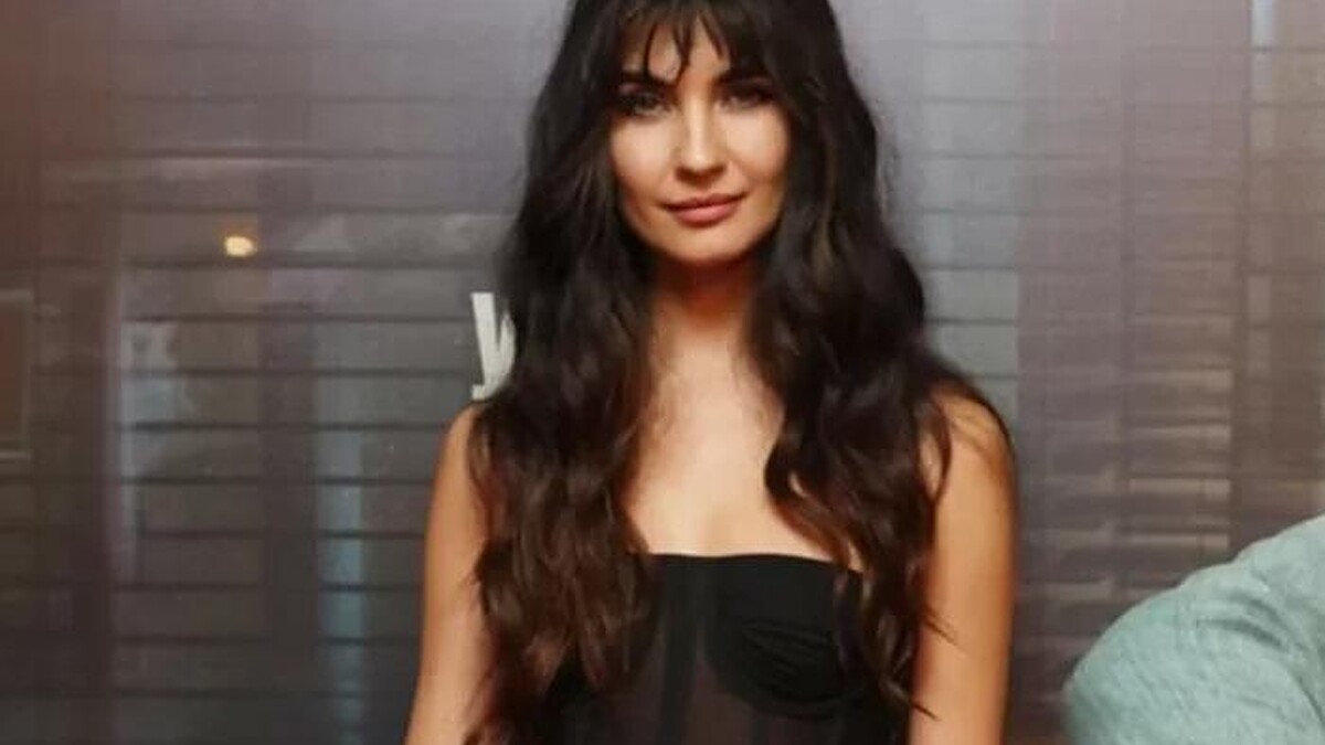 Tuba Büyüküstün'ün Cannes Tarzı Eleştirilere Neden Oldu