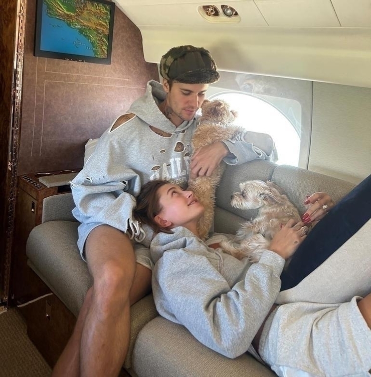 Justin Ve Hailey Bieber, Hamilelik Müjdesini Açıkladı