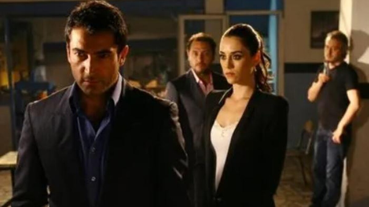 Ezel Oyuncuları Yıllar Sonra Bir Araya Geldi! Gözler Onu Aradı Ama O Yoktu…