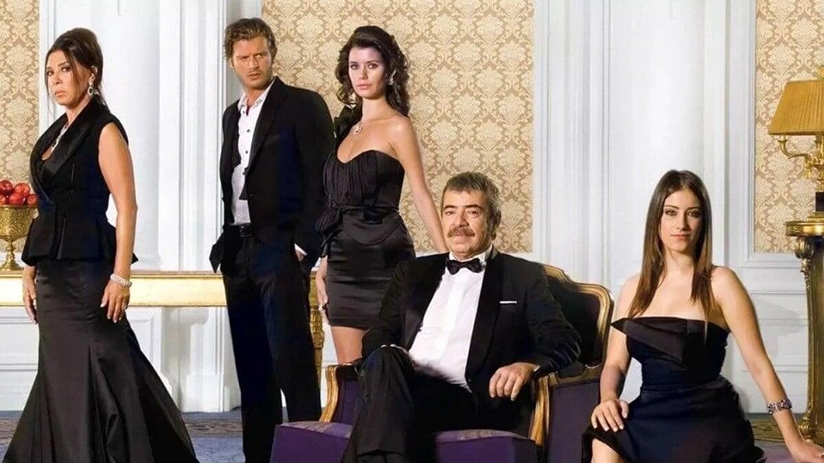 Selçuk Yöntem Ve Hazal Kaya: Aşk-ı Memnu Dostluğu Canlılığını Koruyor