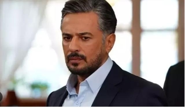 Yalı Çapkını Dizisinin Orhan'ı Emre Altuğ Diziye Böyle Veda Etti! Hayranlarından Tepki Yağdı