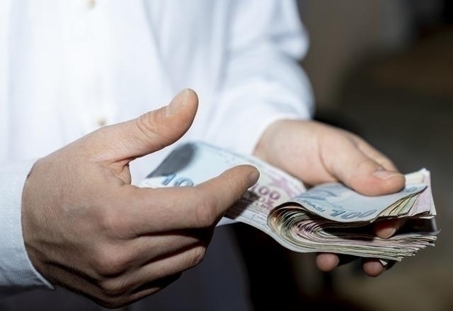 Temmuz'da Memur Ve Emekli Maaşlarına Yüzde 10 Zam Ve Enflasyon Farkı!