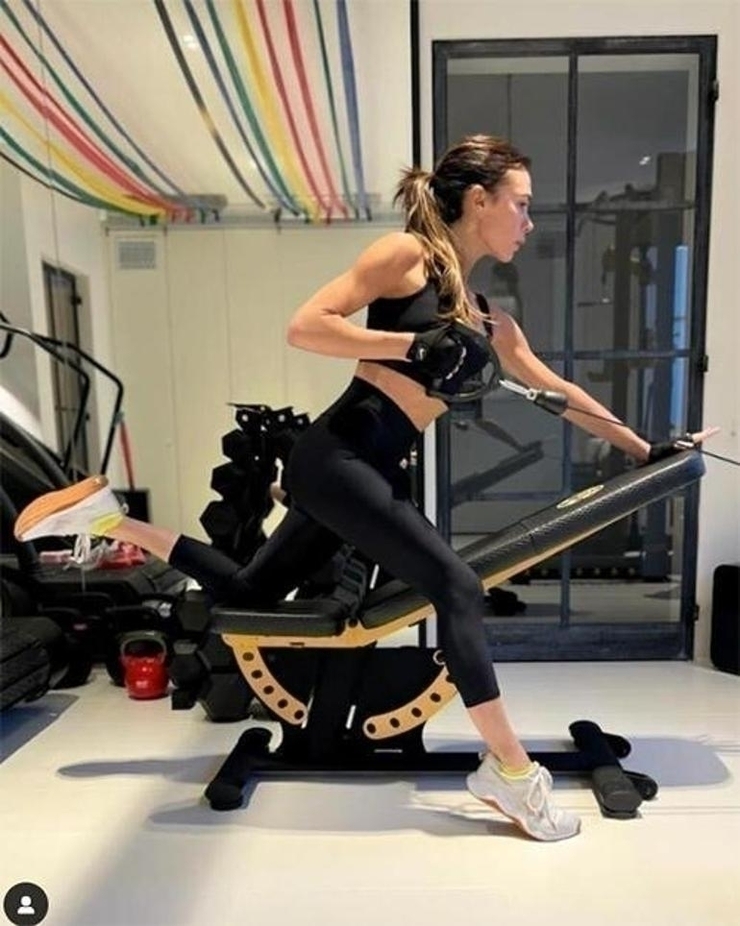 Victoria Beckham: Plaj Korkusu Ve Beslenme Sırları!