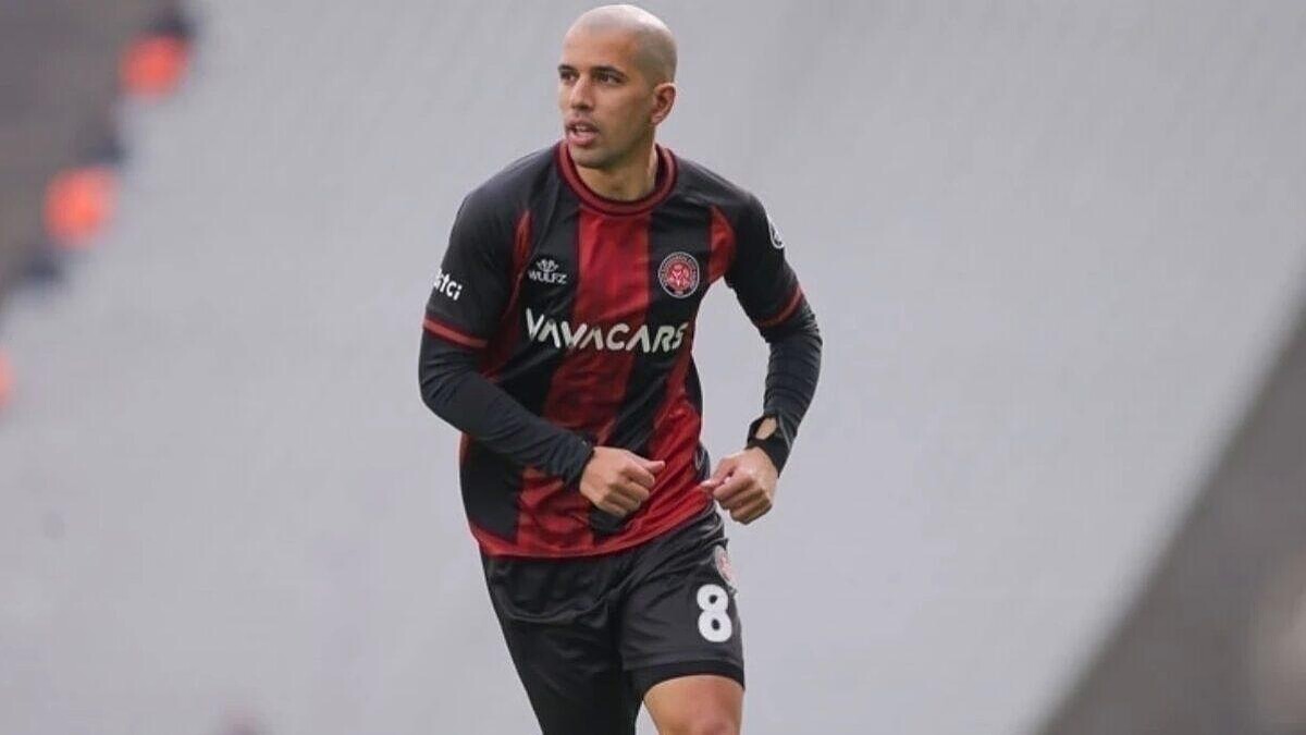 Feghouli'ye Toplam 5 Maç Ceza Verildi