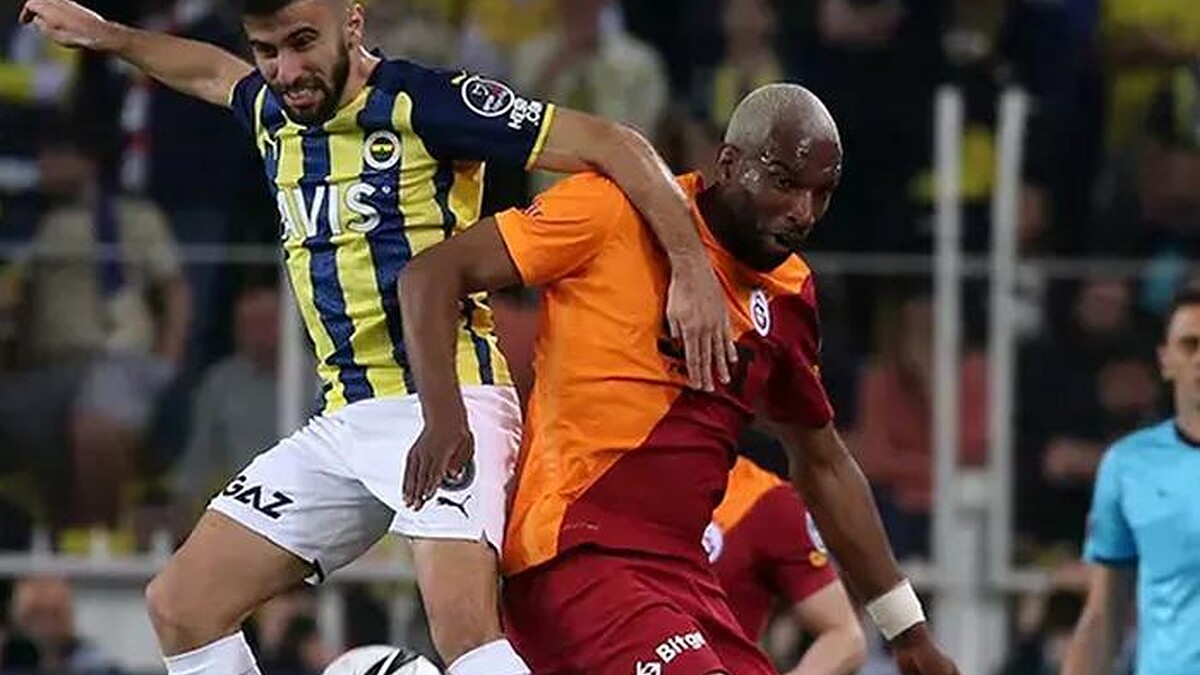 Ryan Babel'den Hakeme Tepki: "Oyunu Mahvetti!"