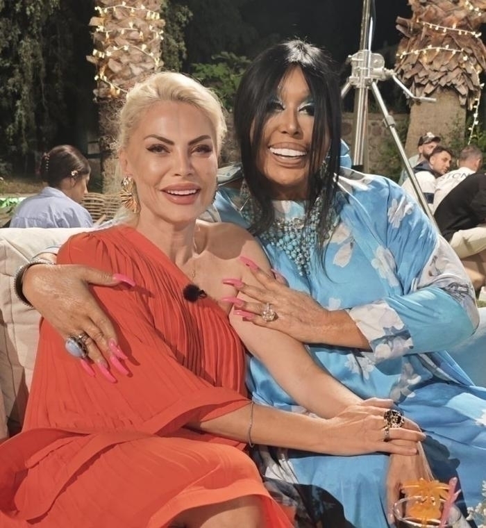 Seray Sever, Bülent Ersoy'un Doğum Gününü Özel Bir Kareyle Kutladı