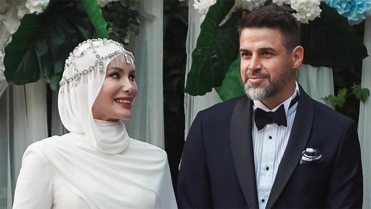 Gamze Özçelik Ve Reshad Strik'ten Yeni Bir Başlangıç!