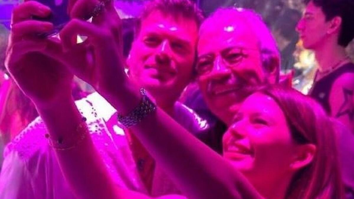 Aşk-ı Memnu Yıldızları Kenan Doğulu'nun Partisinde Buluştu