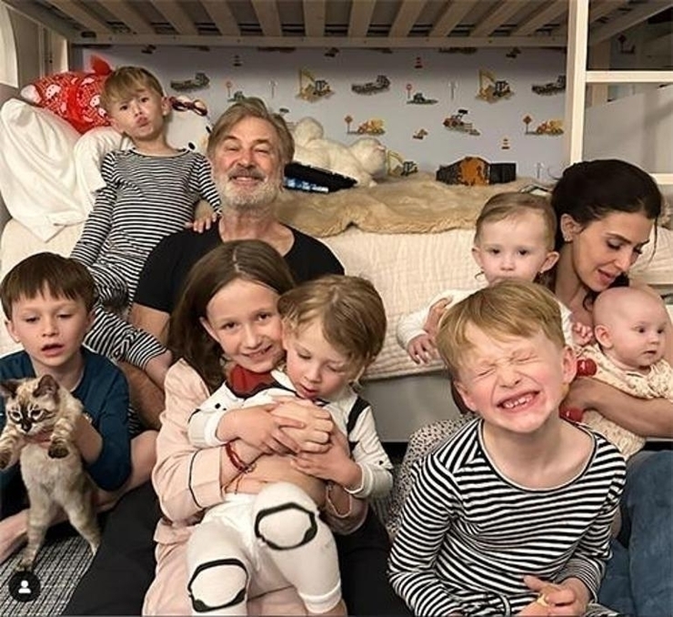 Alec Baldwin'ın Yedi Çocuklu Ailesi Reality Şov Programıyla Ekranlara Geliyor!
