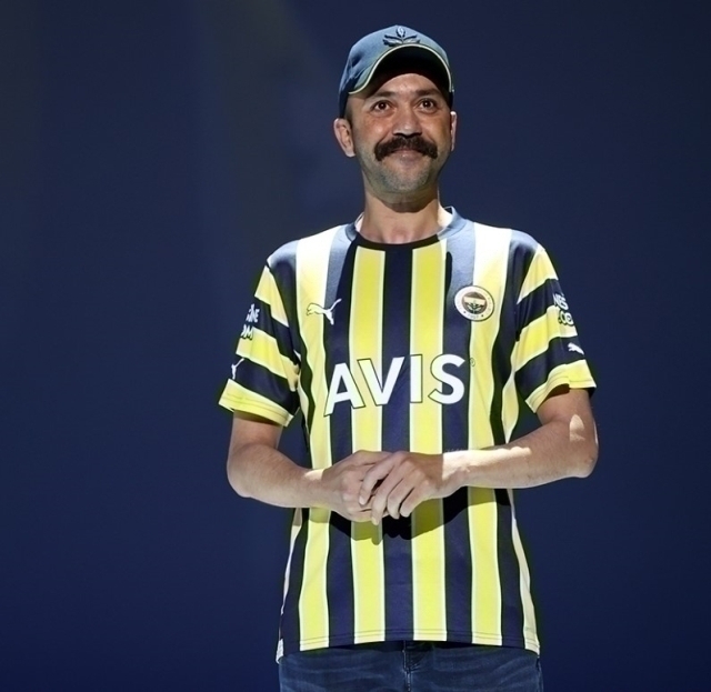 Fenerbahçe Seçimlerinde Oyuncu Sarp Akkaya'nın Skandalı