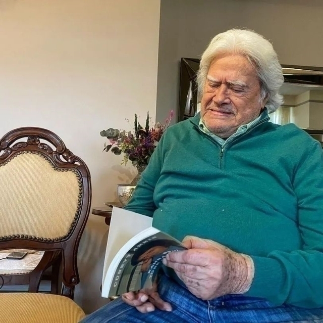 Cüneyt Arkın'ın Ölümüyle Kahrolan Eşi Psikolojik Olarak Zor Günler Geçiriyor