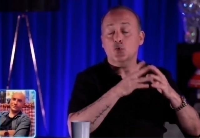 Tolga Çevik, Giray Altınok'u En Beğendiği Komedyen Olarak Açıkladı